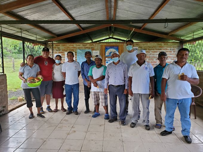 Pictured here are 9 of the 17 farmers in Nandarola. The rest were unavailable as they were harvesting their crops. From right to left: Francisco, Alvaro, Siriaco, Modesto, Luis, Chamorro, Elieth, Ana and Yolanda plus Edgar in the red shirt and Jimmy in the back